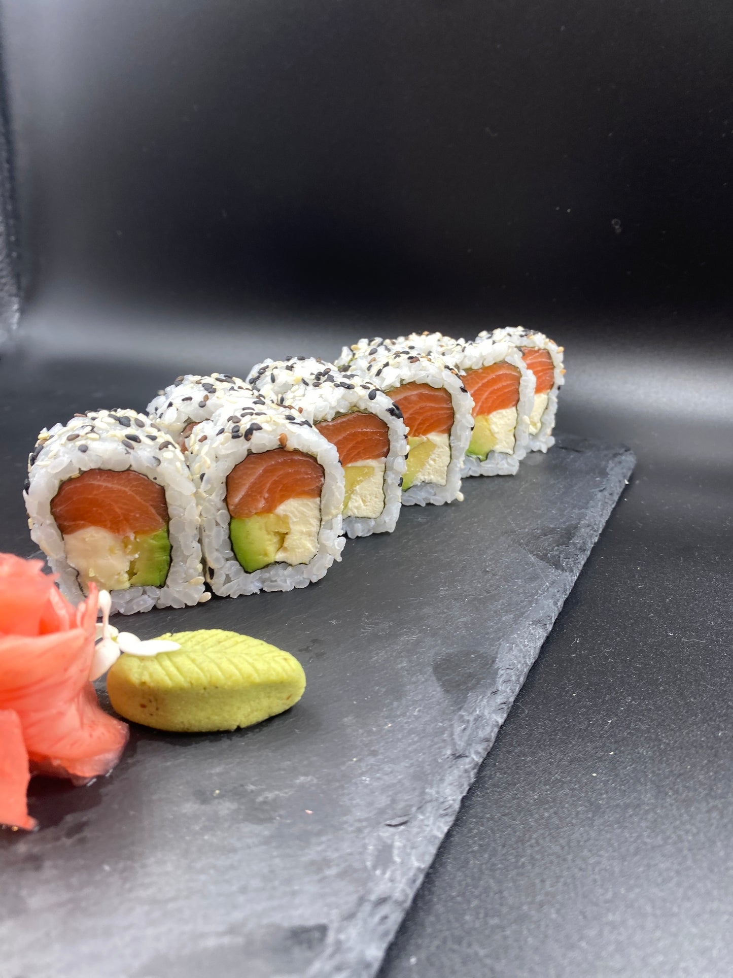 _01: Salmón | Phila |Palta